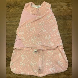 2/$20 Halo Disney Minnie Sleepsack Swaddle